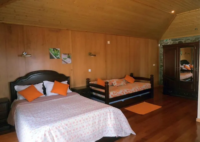 Quinta Escola Κατάλυμα σε φάρμα Arco da Calheta (Madeira)