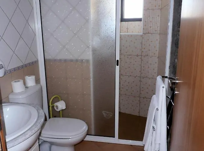 בית חווה Quinta Escola ארקו דה קלחטה